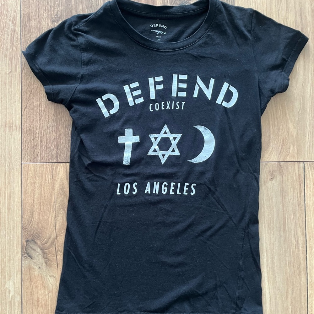 Defend Paris Coexist Short Sleeve Tee XS